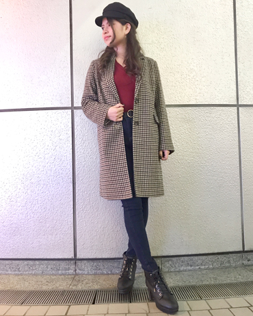 INGNI(イング)のコーディネート 渋谷109 165cm<br>こちらのチェスターコートはとにかく柄と配色が可愛く今年のトレンドのデザインです！インナーはシンプルなワンカラーのトップスとパンツを合わせることでコートが引き立ちおすすめです。