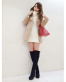 河原町OPA 170cm<br><br>白のニットワンピースを主役にXmasデートコーデの完成です♡<br><a href="http://ameblo.jp/ingni-kawaramachiopa/">★河原町OPA</a>