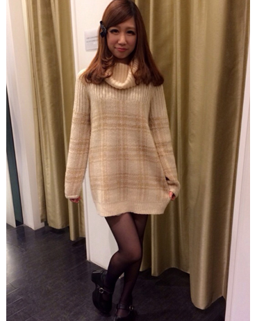 INGNI(イング)のコーディネート イオンモール羽生 157cm<br>一枚でも可愛いオフタートルチュニックワンピースは今季一着はGETしときたいアイテムです☆<br><a href="http://ameblo.jp/0230-1126/">★イオンモール羽生</a>