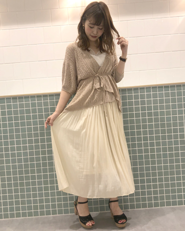INGNI(イング)のコーディネート 渋谷109 158cm<br>今から秋まで使えるカシュクールカーデはキャミソールやTシャツなどで雰囲気が一気に変わります。