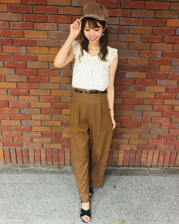 INGNI(イング)のコーディネート 札幌ステラプレイス 164cm<br>今年トレンドのドット柄は、1枚で存在感ありオシャレに着こなせます！これからの季節にも活躍できる麻混ワイドパンツは、風通しも良く動きやすさ抜群です！