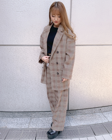 INGNI(イング)のコーディネート 渋谷109 150cm<br>人気のブラウンチェックのセットアップで、トレンド大人コーデを意識しました。