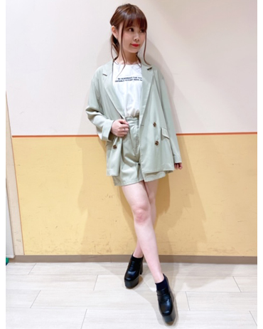 INGNI(イング)のコーディネート ららぽーと富士見 162cm<br>ショートパンツのセットアップは暖かくなってきたいまの時期だからこそのコーディネートです。今年らしいミントグリーンがおすすめカラーです。