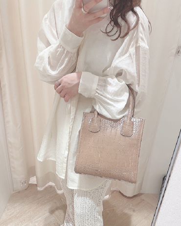 INGNI(イング)のコーディネート HEPFIVE 151cm<br>ワントーンコーデでまとめてみました♪程よい透け感でお洒落感UP♪