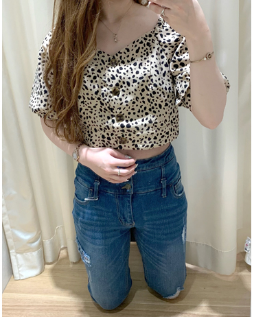 INGNI(イング)のコーディネート 東京ドームラクーア 156cm<br>お腹がチラリと見えて目を引く1枚！涼しくて可愛いトップスはこれからの季節に大活躍間違いなし♪