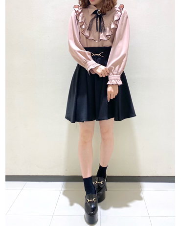 INGNI(イング)のコーディネート 大宮ルミネ 153cm<br>大人気の量産型コーデです！お袖のフリルがポイントです！