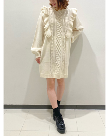 INGNI(イング)のコーディネート 大宮ルミネ 153cm<br>フリルのかわいいニットワンピは1枚でガーリーに楽ちんコーデです！