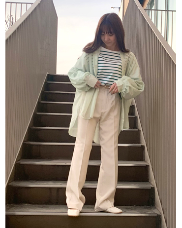 INGNI(イング)のコーディネート MOP札幌北広島 150cm<br>シアーシャツは、一気に抜け感が出るので春コーデにピッタリ◎普段のコーデに、襷掛けや肩掛けでプラスしても可愛いです。