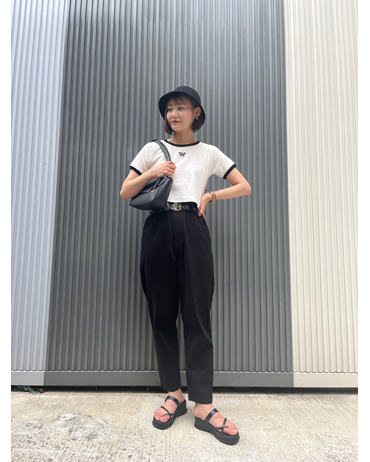 INGNI(イング)のコーディネート ららぽーと豊洲 170cm<br>ショート丈×ハイウエストパンツでベルトと帽子により目線を上げ、スタイルアップを狙った韓国コーデにしました！