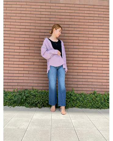 INGNI(イング) 2WAY肩あきストライプシャツ イオンモール草津 165cm<br>骨格ウェーブ・イエベ<br>オーバーサイズのストライプシャツで、バーガンディーのカラーが秋感をupさせてくれます◎これからの季節にピッタリ?