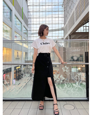INGNI(イング) フロッキーロゴ／Tシャツ 神戸ハーバーランドumie 163cm<br>美脚効果抜群のスカート。是非店頭で試着してみて下さい！