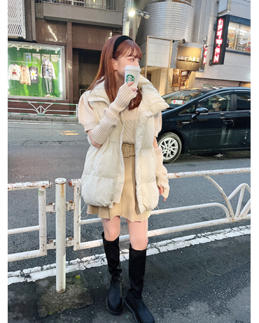 INGNI(イング)のコーディネート 新宿アルタ 158cm<br>骨格ナチュラル・イエベ<br>全身を淡色ワンコーデにしました。アクセサリー使いでこなれ感プラス。