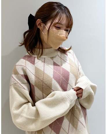 INGNI(イング)のコーディネート 立川ルミネ 147cm<br><br>今年のアーガイルニットはもちもち素材！インパクト大なのに優しい色味のニットはクリスマスのデート服にもおすすめです！