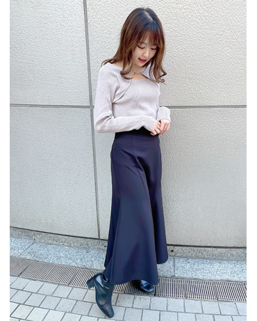 INGNI(イング)のコーディネート 渋谷109 160cm<br><br>一枚あるだけで、どんなコーデも使える万能スカート♪わたしは大人っぽくかつ上品コーデで着てみました。