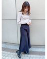 渋谷109 160cm<br>骨格ナチュラル<br>一枚あるだけで、どんなコーデも使える万能スカート♪わたしは大人っぽくかつ上品コーデで着てみました。