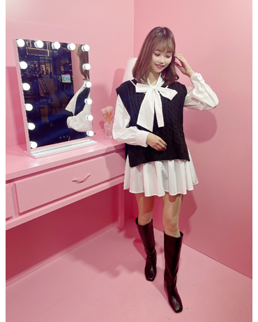 渋谷109 167cm<br>骨格ウェーブ・ブルベ夏<br>ボウタイBLとチルデンのベストがセットになった超魅力的なアイテム♪ブラウスの丈が長めなのでワンピースとして着れます！ロングブーツ合わせがかわいい！