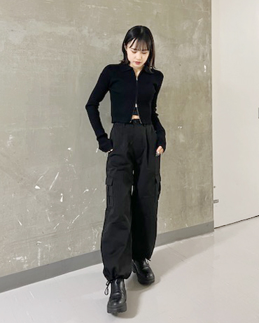 神戸ハーバーランド 164cm<br>骨格ナチュラル・ブルべ<br>昨年の夏半袖バージョンもあり、大人気となったCD。長袖になって再登場です◎腕は細見え間違い無し、手元はアームウォーマーでカジュアルさもありつつ、あざとさも備わっているアイテム♪