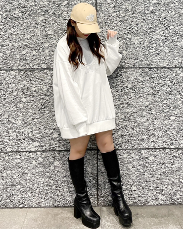 アミュエスト博多 150cm<br>骨格ストレート・イエベ<br>刺繍の立体的なロゴが可愛いキャップを主役のコーディネートにしました！カジュアル定番の裏毛チュニックでキャップと相性抜群のコーデです。