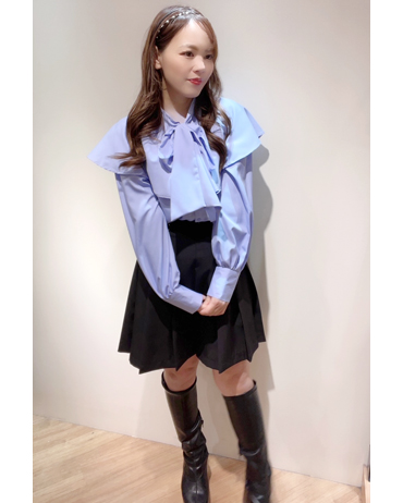 アミュエスト博多 150cm<br>骨格ストレート・イエベ<br>大きなケープが付いているのでバックスタイルも動きがでて可愛いデザインです。小顔効果も期待できちゃいます！