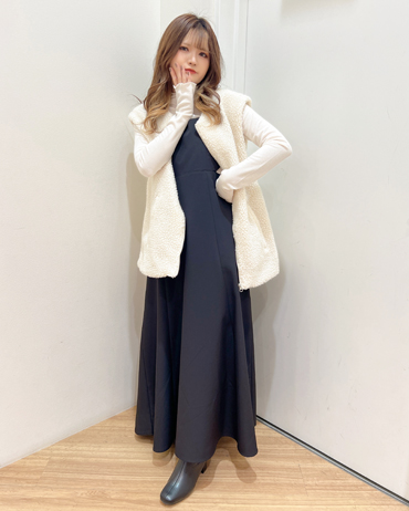 INGNI(イング) ハイネックメロウカットトップス イーアスつくば 154cm<br>骨格ウェーブ・イエベ<br>サイドのスリットデザインが抜け感のある女性らしい印象に♪ベストやジレとの組み合わせもおすすめです！