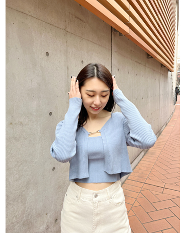 EST 161cm<br>骨格ストレート・イエベ<br>ブルーとアイボリーの組み合わせ、春らしい色味の組み合わせですよね♪カジュアルに合わせると甘さを抑えられます！