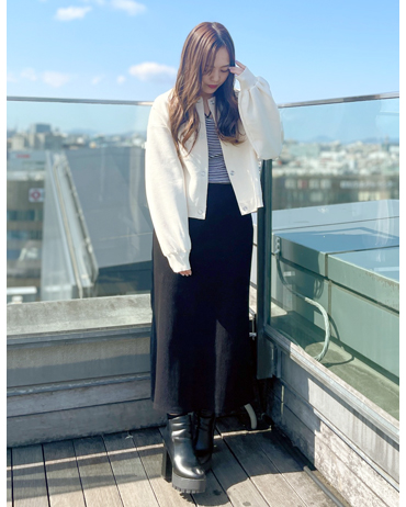 アミュエスト博多 150cm<br>骨格ストレート・イエベ<br>シンプルな着回しのしやすいカーディガンです。ショート丈なのでロングボトムの組み合わせでもバランス良く着こなせます。