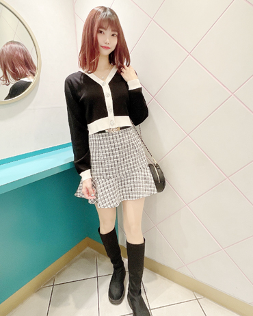 INGNI(イング) ストレッチタンクソールブーツ／A 渋谷109 167cm<br>骨格ウェーブ・ブルべ<br>新規の配色カーディガン。ボタンかわいい♪