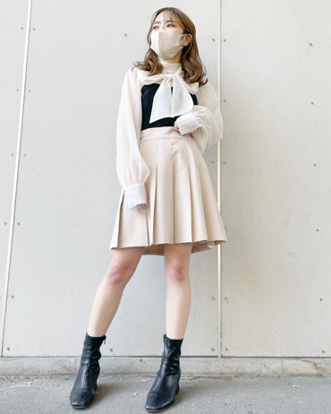ピオレ姫路 150cm<br>骨格ウェーブ・イエベ秋<br>トップスのシアー素材の透け感とビスチェの様な胸元の切り替えがレディライクな印象にしてくれます！