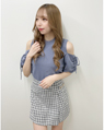 天神ソラリア 159cm<br>骨格ナチュラル・イエベ<br>トレンドの肩開きドロストデザインのニットが入荷しました♪気になる二の腕カバーも出来る優れものです。