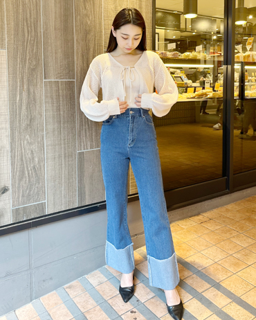 INGNI(イング) 【着用動画あり】ロールUPデニムパンツ EST 161cm<br>骨格ストレート・イエベ<br>キャミとメッシュのカーデがセットになった商品です。デニムでカジュアルで合わせてもマーメイドスカートとも合います♪
