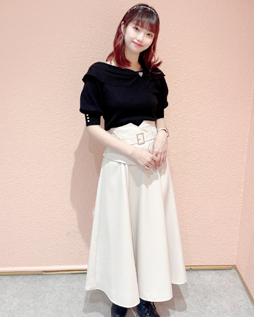 渋谷109 167cm<br>骨格ウェーブ・ブルべ<br>大人気のニットと新作のスカートの合わせ。シルエットが綺麗に見える♪