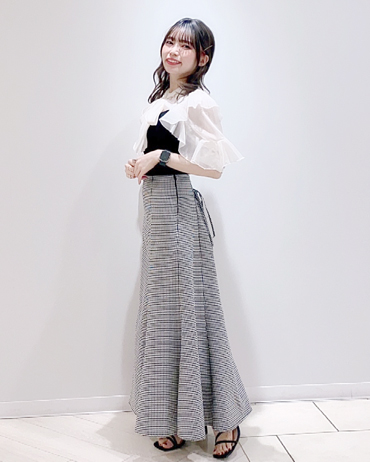 INGNI(イング)のコーディネート 立川ルミネ 147cm<br><br>程よい透け感が真夏にも使いやすい！大きめリボンと大きなフリルで主役コーデ間違いなし！！