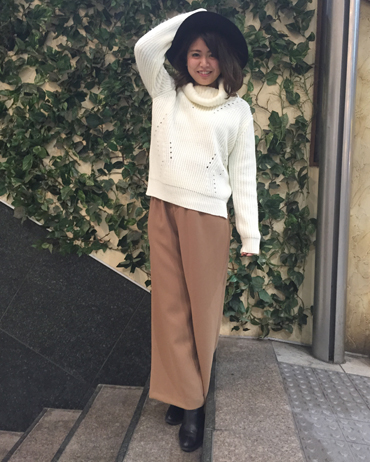 INGNI(イング)のコーディネート 渋谷109 155cm<br>オフタートルのニットは首周りにボリュームがあることで小顔効果もありワイドパンツを合わせることでトレンド感のあるコーディネートになります！<br>★渋谷109</a>