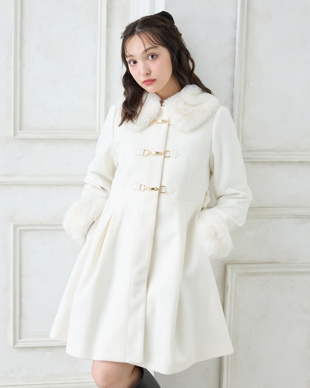 BIT DOLLY COAT
