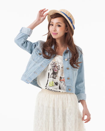 INGNI(イング) 異素材AROUND LOVE転写／半袖Tシャツ オフホワイト