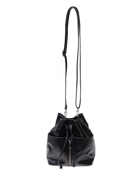 INGNI（イング） ファスナー付／リュック ｸﾛ