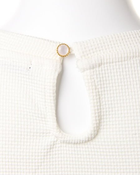 INGNI（イング） 袖シアー花／TOPS ｵﾌﾎﾜｲﾄ