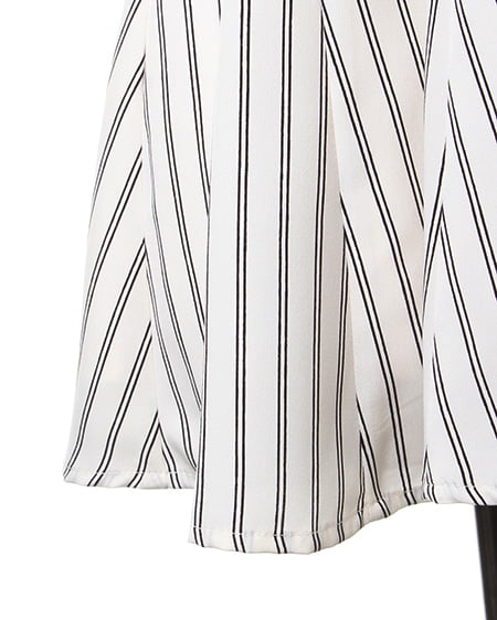 INGNI（イング） BACKリボンストライプノースリ／TOPS ｵﾌﾎﾜｲﾄ/ｸﾛ