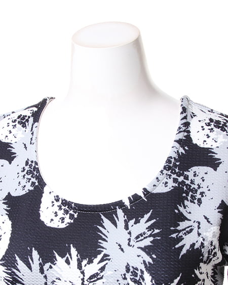 INGNI（イング） パイナップル柄ハニカム／TシャツA ｸﾛ