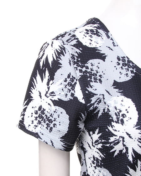 INGNI（イング） パイナップル柄ハニカム／TシャツA ｸﾛ