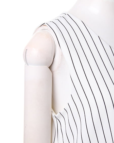 INGNI（イング） ストライプノースリ／TOPS ｵﾌﾎﾜｲﾄ/ｸﾛ