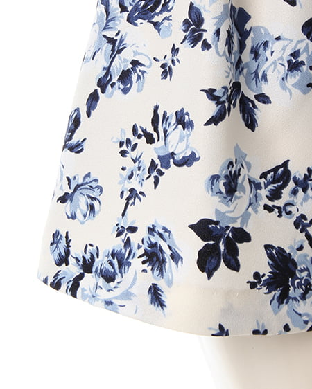 INGNI（イング） 花柄タックフレア／スカート ｵﾌﾎﾜｲﾄ