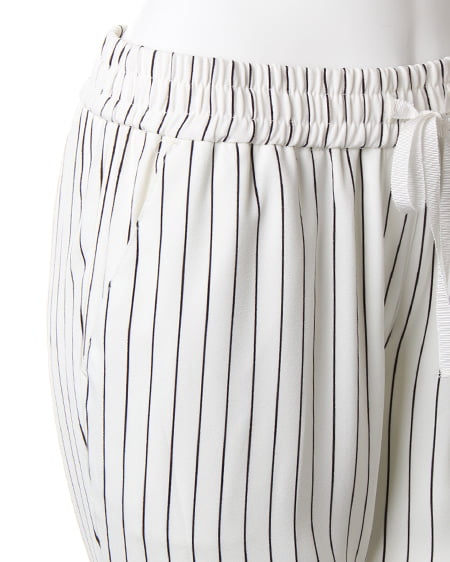 INGNI（イング） リラックス／パンツ ｵﾌﾎﾜｲﾄ/ｸﾛ