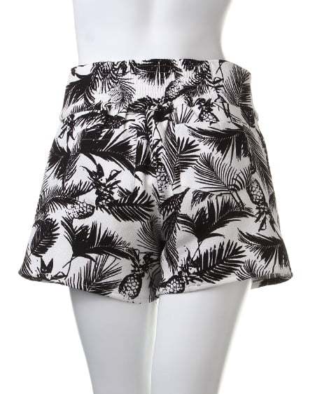 INGNI（イング） パイナップル3つ釦ハイウエストショート／パンツ ｵﾌﾎﾜｲﾄ/ｸﾛ