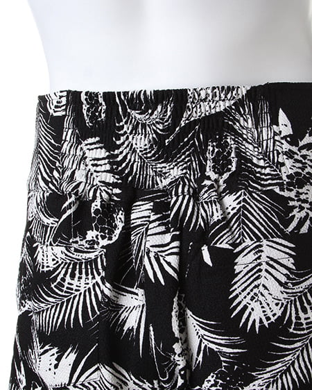 INGNI（イング） パイナップル3つ釦ハイウエストショート／パンツ ｸﾛ/ｵﾌﾎﾜｲﾄ