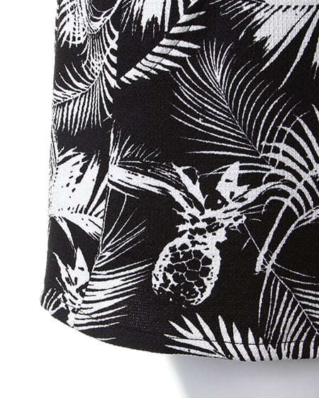 INGNI（イング） パイナップル3つ釦ハイウエストショート／パンツ ｸﾛ/ｵﾌﾎﾜｲﾄ