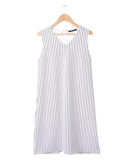 INGNI(イング) ノースリAライン／ワンピース ｵﾌﾎﾜｲﾄ/ｸﾛ