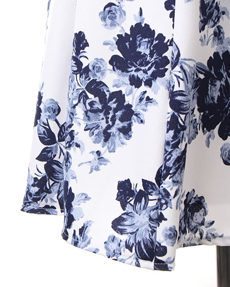 INGNI（イング） 花柄F＆F／ワンピース ｵﾌﾎﾜｲﾄ