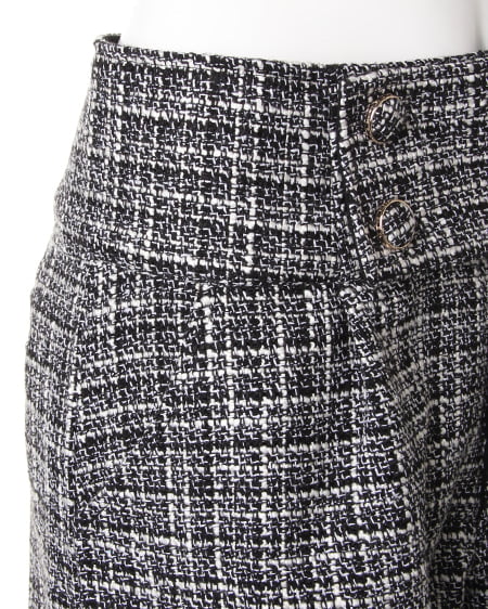 INGNI（イング） 4つ釦ツィードショート／パンツ ｵﾌﾎﾜｲﾄ/ｸﾛ