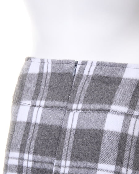 INGNI（イング） シャギーチェック台形／スカート ｸﾞﾚｰ/ｵﾌﾎﾜｲﾄ